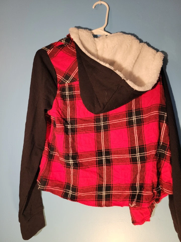 Sudadera con capucha de franela forrada de sherpa negra/roja de piel sintética Nobo para mujer talla L Foto 4 de 4