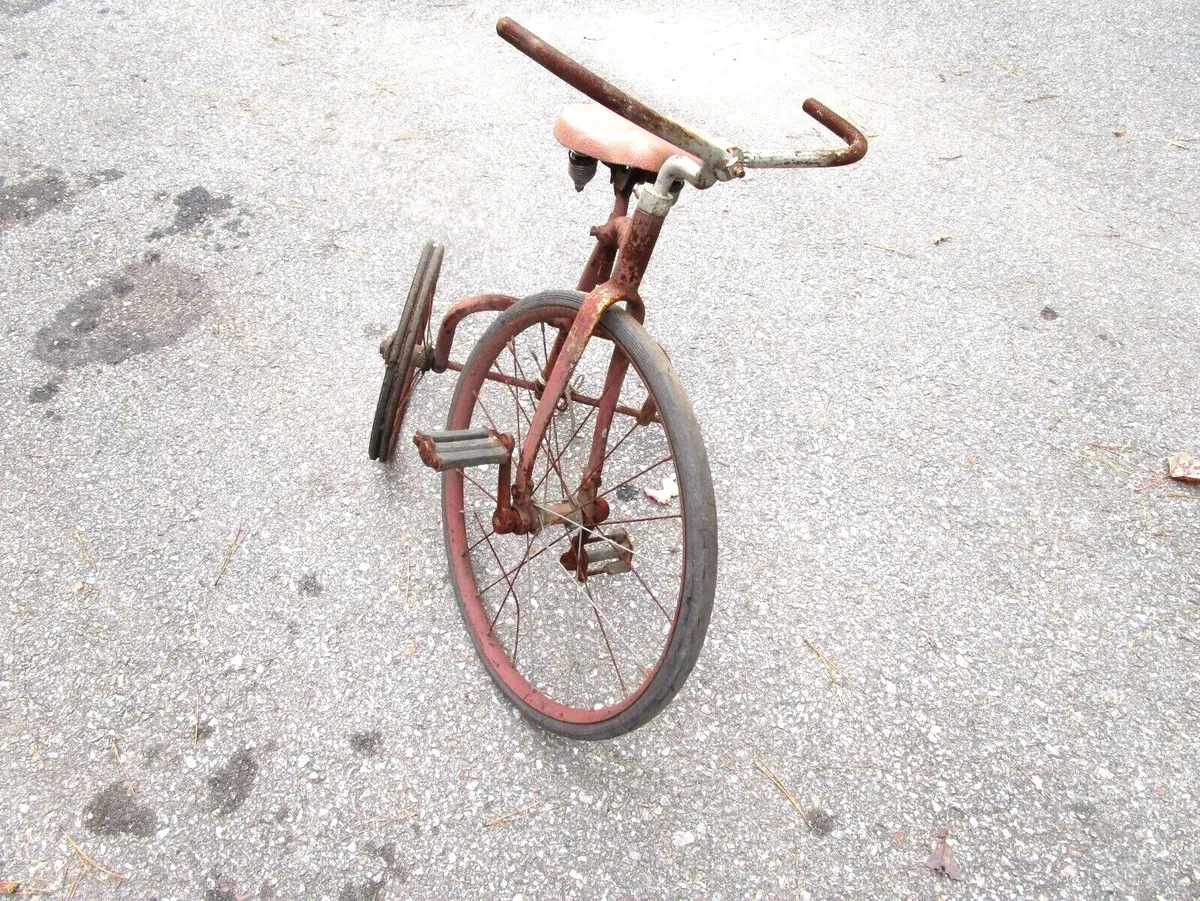 Antique Vintage Early 1900s Metal Child s Tricycle 3 Wheel Toy Bicycle