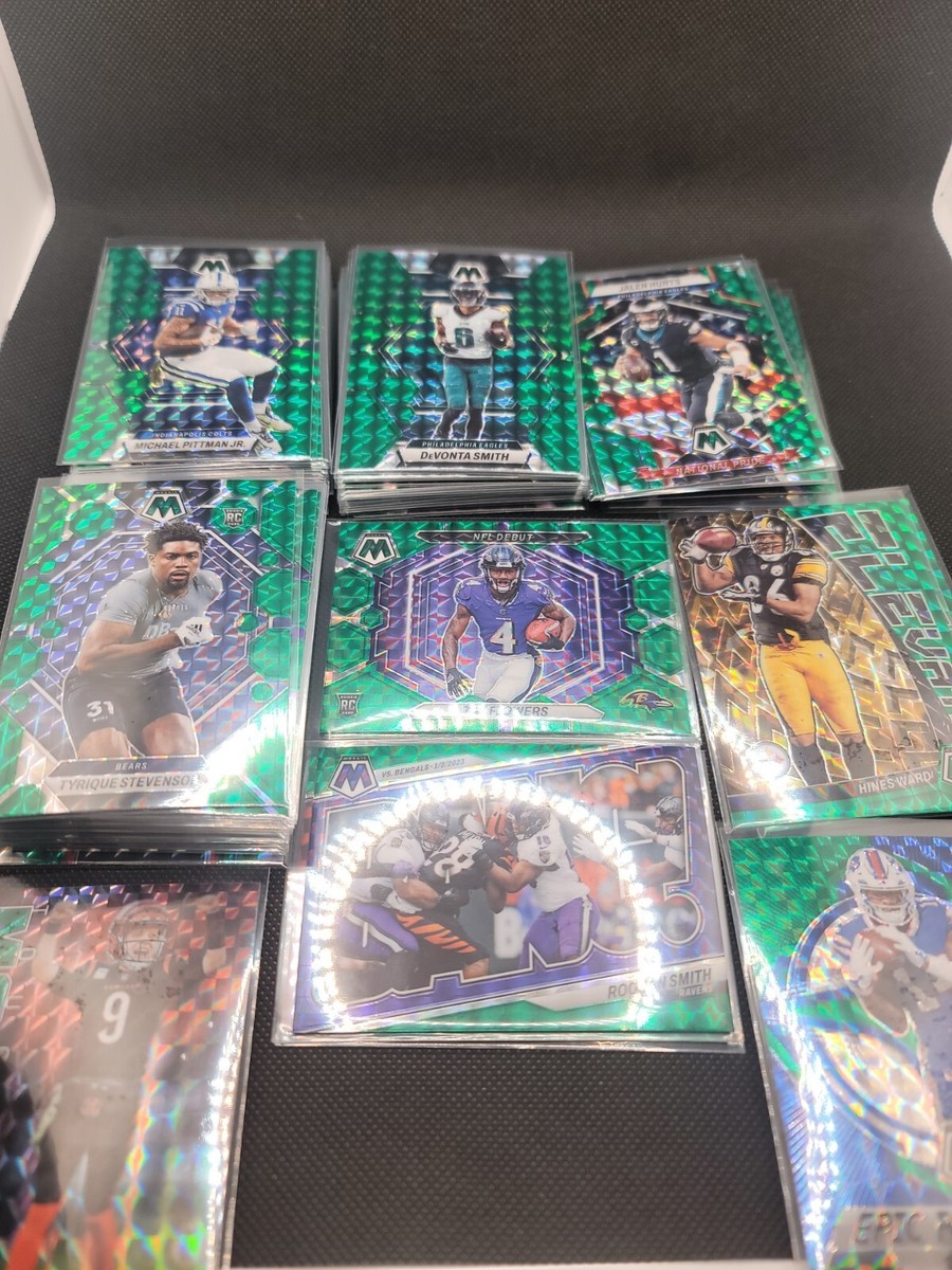 2023 Panini Mosaic - Rookies DJ Turner #315 Green Mosaic Prizm (RC