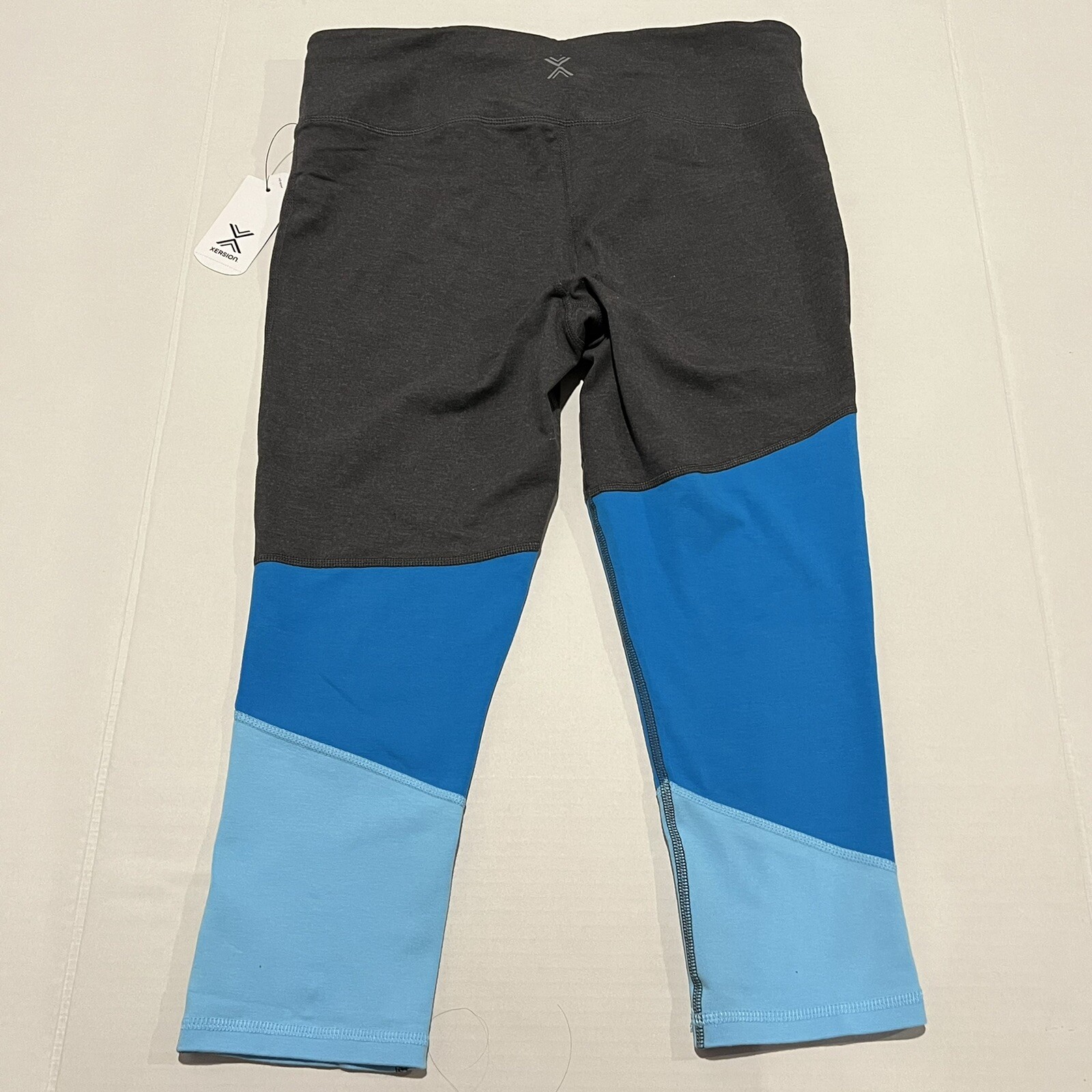 Xersion Studio Mid Rise Workout Capris