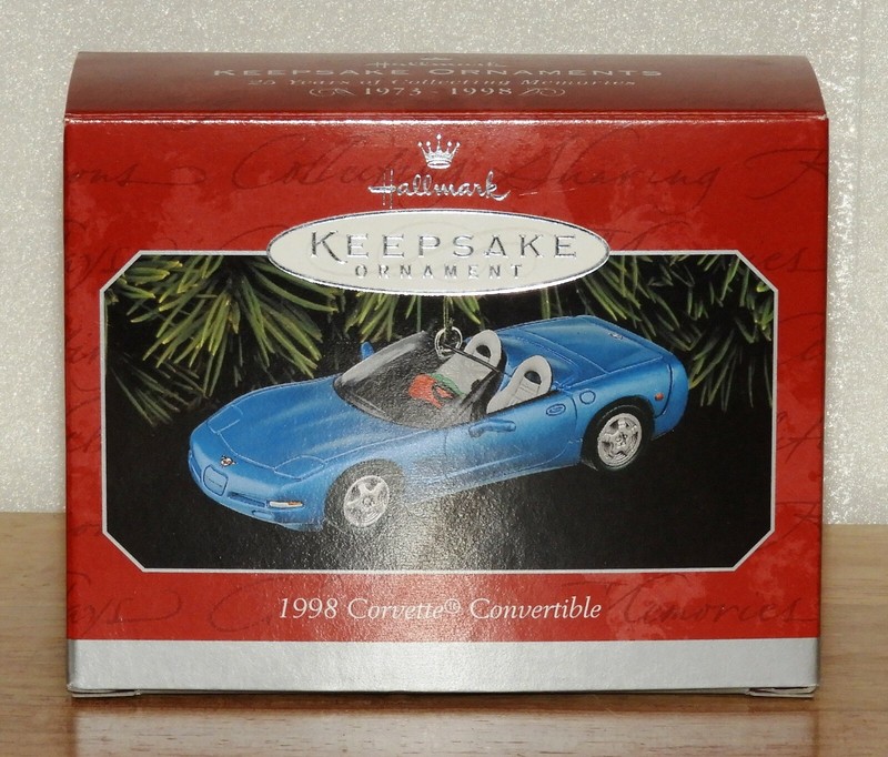 HALLMARK KEEPSAKE 1998 CORVETTE CONVERTIBLE ORNAMENT