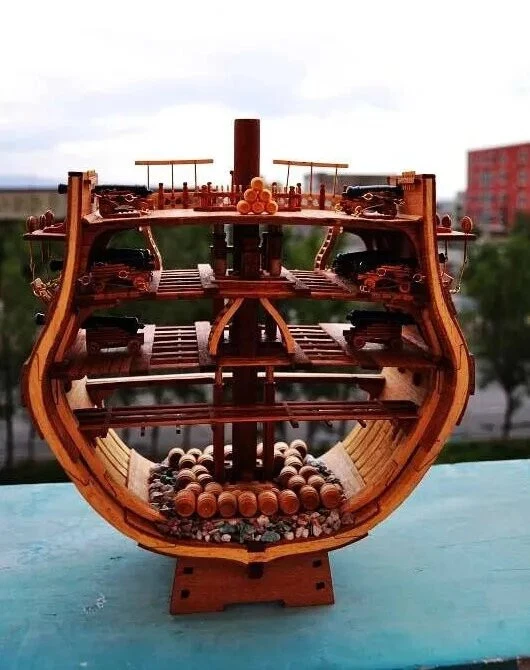 ZHL Model KMS02 Sezione USS Bonhomme Richard 1:48 - legno di ciliegio TOP LEVEL - Immagine 2 di 4