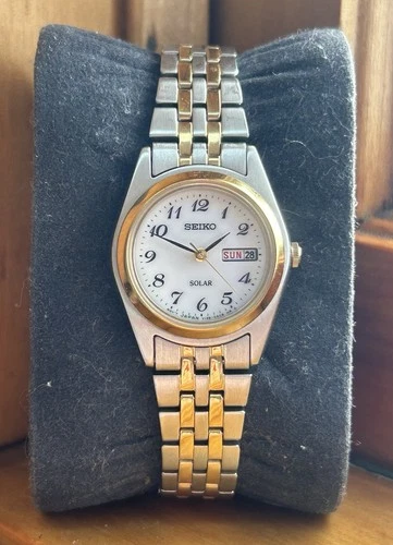 Vintage Seiko Solar V138-0AA0 Women’s Rechargeable Solar Watch Works Great