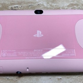 PS Vita PCH-2000 Light Pink White Complete in Box Excellent Condition 7035
