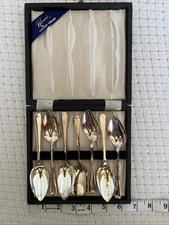 Raimonds Sheffield England Silver Plate Grapefruit Spoons in Original Box 6+1