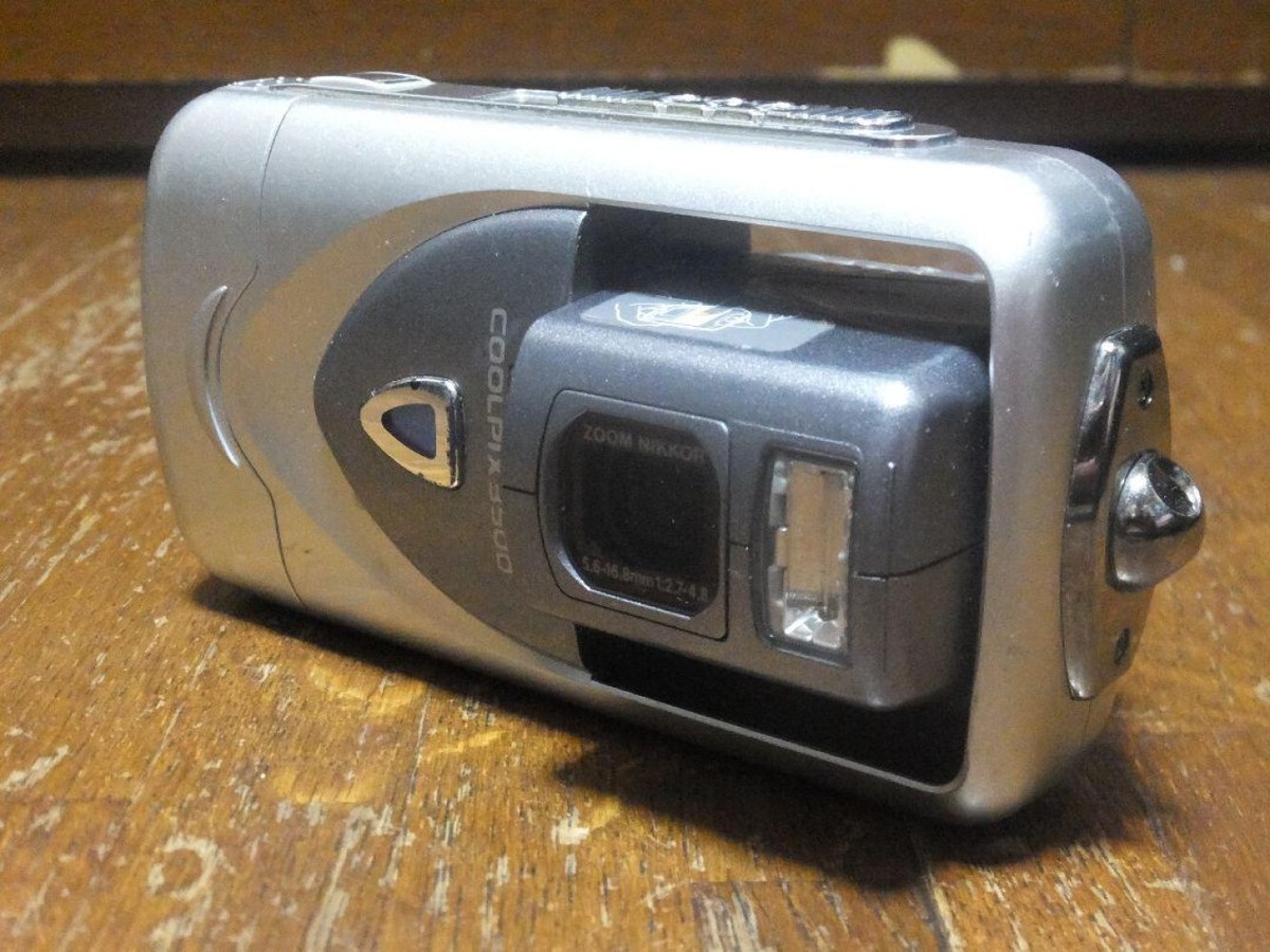 デジタルカメラ Nikon COOLPIX E3500 s-l400.jpg