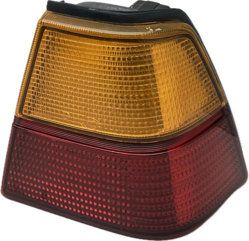 Rücklicht Rückleuchte aussen rechts 321945112T VW Passat B2 Schrägheck 32B Orig.