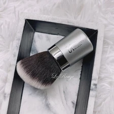 IT Cosmetics 123 Airbrush Blurring Kabuki Powder / Bronzer Brush  New w/ defects