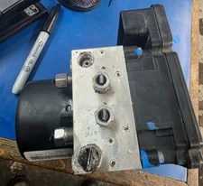 2013 2014 Dodge Challenger Abs Anti-Lock Brake Pump Assembly Used