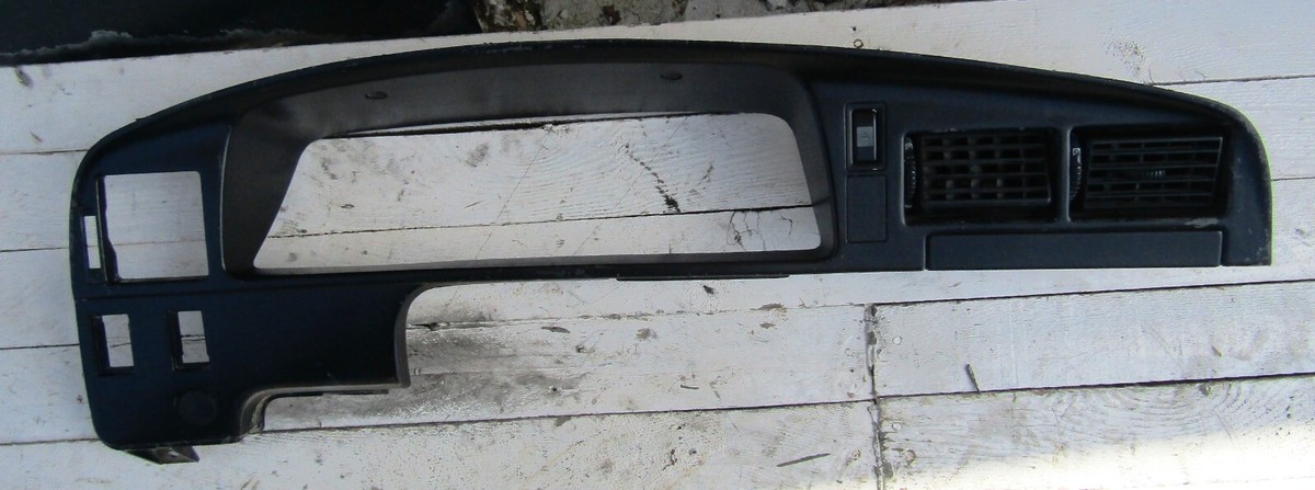 Toyota YN85 LN85 HiLux Taro Mod 1989 96 Speedometer Bezel Dash
