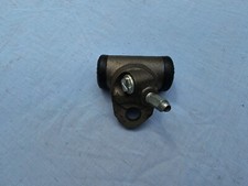 Nos 1962-63 Nova1963-64 Corvair Rh Ft Wheel Cylinder Wmetallic Brakes 5460813
