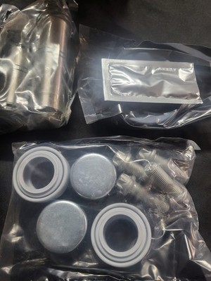100.A1690.15 Caliper Slide Pin Kit EX225H OE Equivalent to Meritor KIT225200