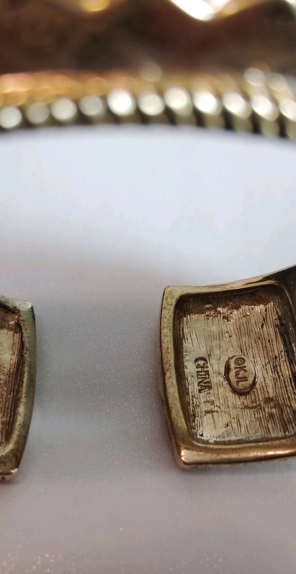 KJL Kenneth J Lane VTG Chunky Textured Metal Gold… - image 5