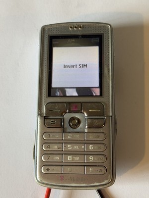 Sony Ericsson D750i (glänzend blau) Retro 2000er Basic Handy - (funktioniert)