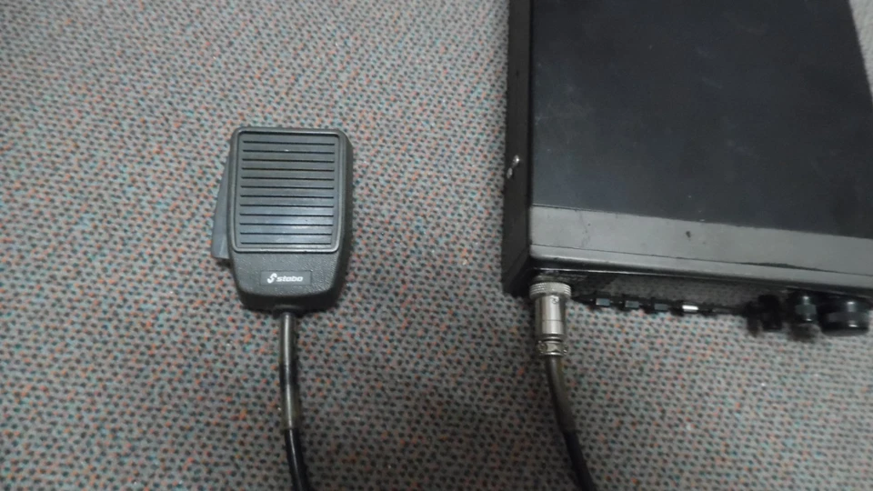 Stabo XM4042 40FM 12AM Mobilgerät - Bild 4 von 4