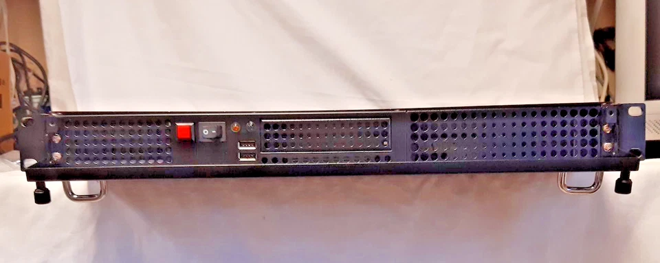 1U SERVER CASE,COMPUCASE,  19" RACK MOUNT, TOPOWER PSU & ACCESSORY KIT INCLUDED. - Image 4 of 4