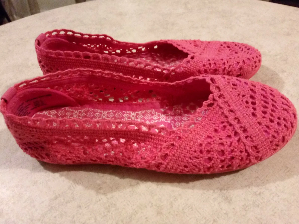 Faded glory store crochet flats