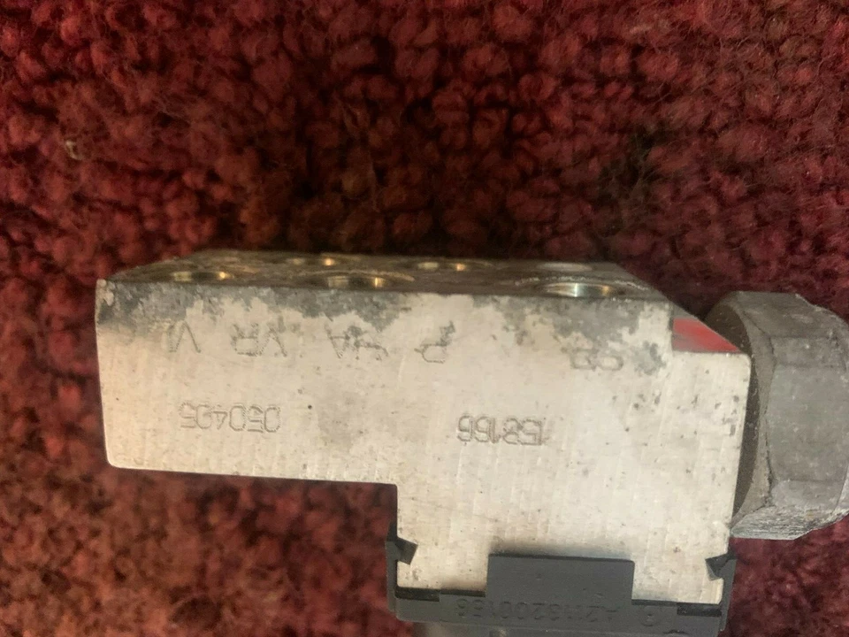 MERCEDES BENZ CLASE S W220 OEM 00-06 AIRMATIC SUSPENSIÓN NEUMÁTICA BLOQUE VAVLE Foto 3 de 4