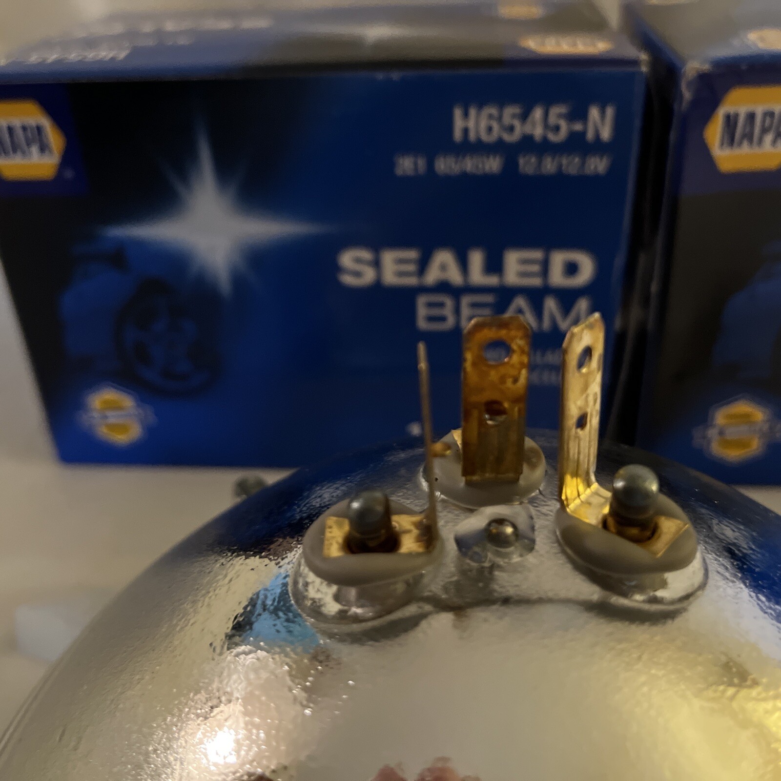 (2) Napa H6545 Sealed Beam Headlamp Bulb 4" x 6" 12V 65/45 Watt 2