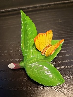 Herend Small Placard/Place Card Holder #6476 Yellow Butterfly on Leaf