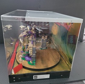 LEGO Ninjago 70748 Titanium Dragon & 70749 Enter the Serpent Store Display 2014