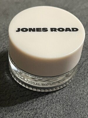 Jones Road Eyeshadow Just A Sec Cool Brown 3g  0.11 oz  New No BOX