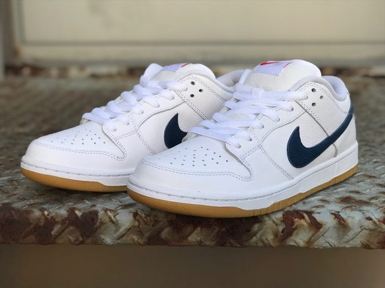 NIKE SB DUNK LOW ISO ORANGE LABEL WHITE NAVY ORANGE CZ2249-100 US 8.5