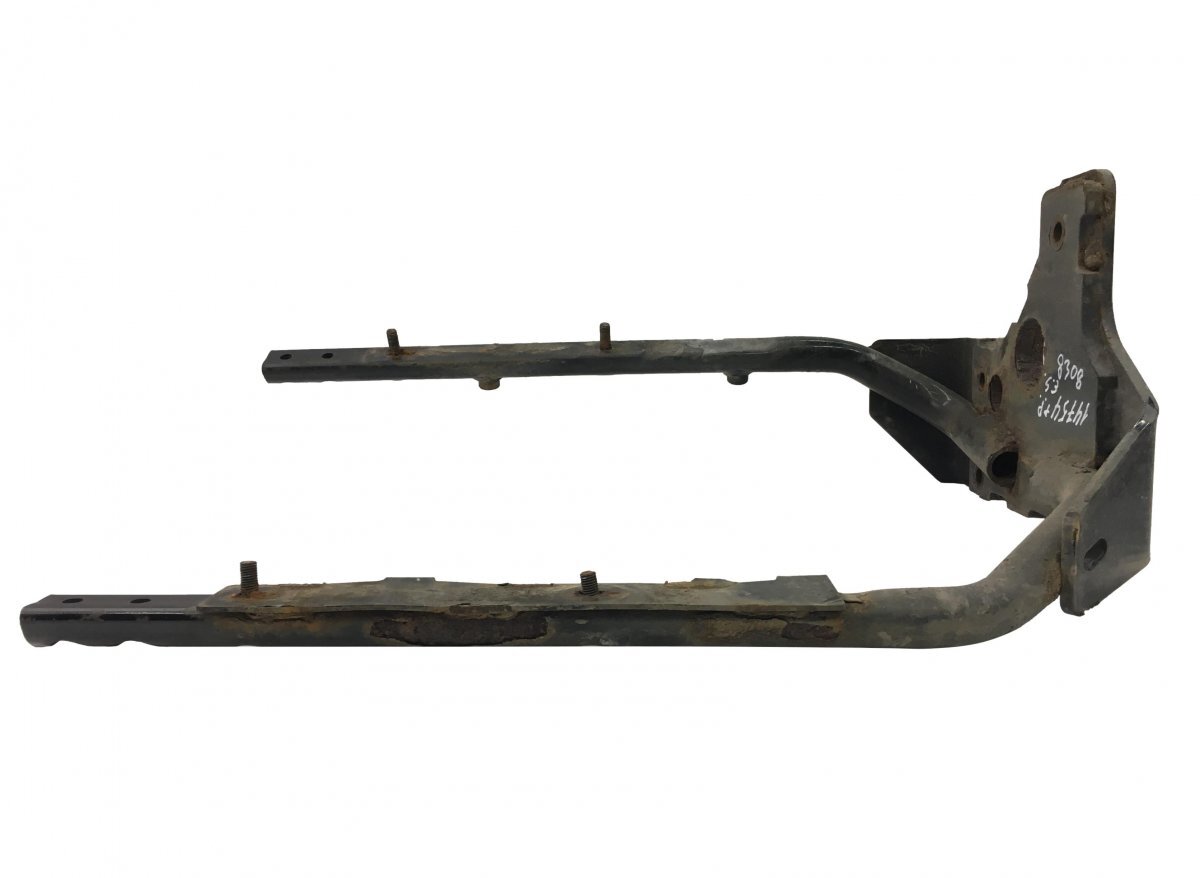 20921667 Mudguard Bracket, Front Axle Right VOLVO | eBay 