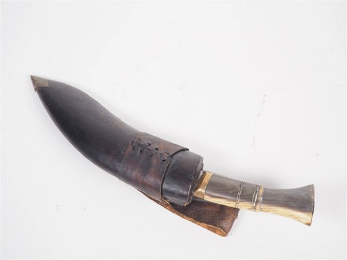 Alte Kukri Indien Mitte 20. Jahrhundert. Länge mit Scheide 39cm. Mit 2 kleinen Miniatur - Bild 12 von 18