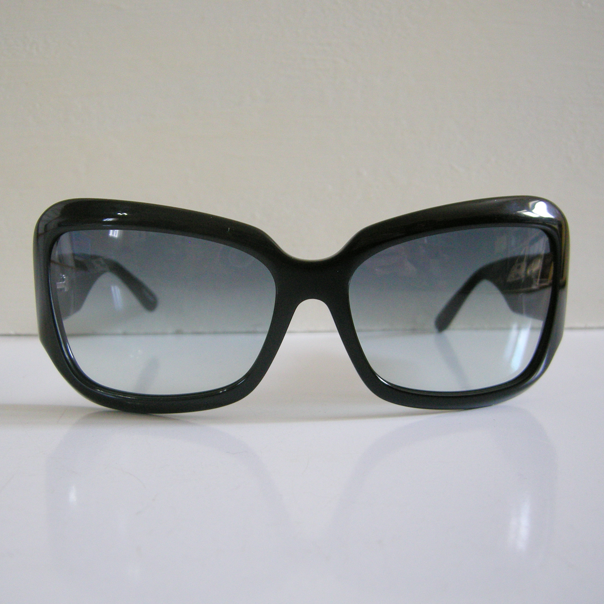 Oliver Peoples ATHENA Oversized tortoise Sunglasses with Case Oliver Peoples ATHENA Sunglasses Oversized Black / Blue  main image 2