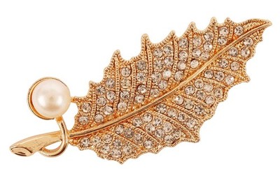 NEW! Indian Bollywood Masterly Handcrafted Pretty Leafy Charm Faux Pearls White