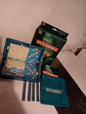 SCRABBLE DE VOYAGE.MATTEL FRANÇAISE. 2005 Complet. Âge :10 ans. Joueurs :2-4 108