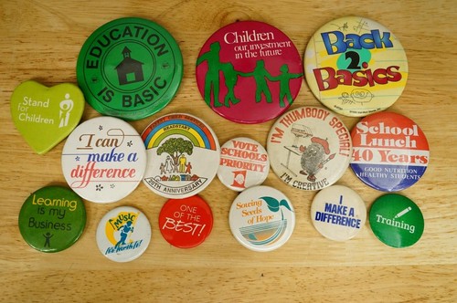 Vintage Pinback Buttons Teachers Librarians Kid Friendy School Education Theme