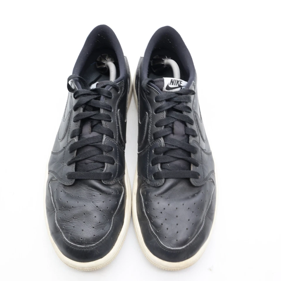 Nike Air Jordan 1 Retro OG Para hombres 12.5 Bajo Cyber Monday Cuero Negro 705329-010 Foto 2 de 4