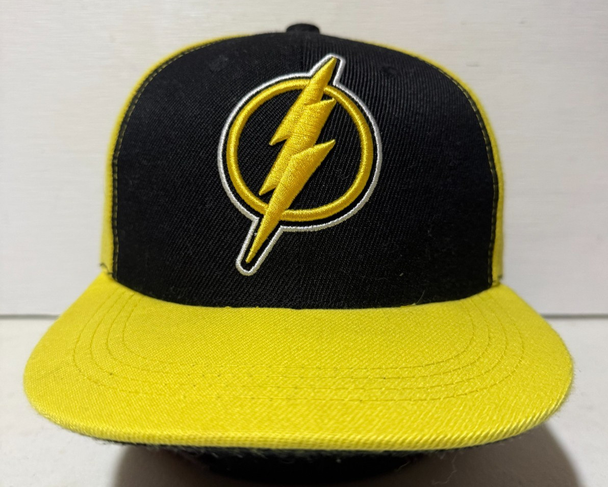 Six Flags The Flash Adjustable Snapback Hat Cap Y… - image 1