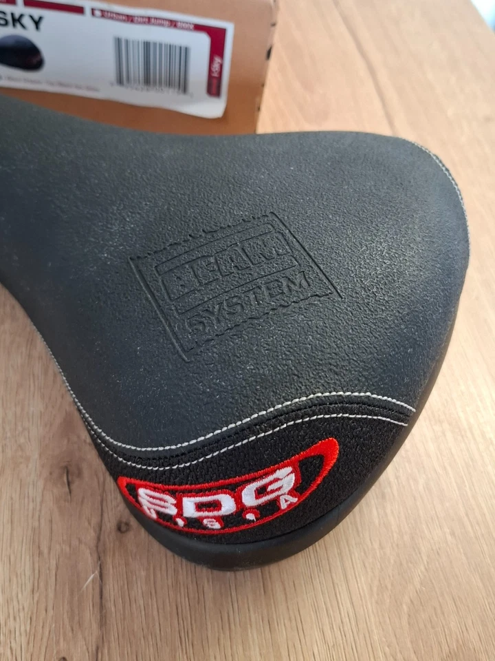 Запчасти для ретро-велосипеда новое в коробке седло NOS BEAM SDG U.S.A I Sky — модель: 00700 - Изображение 4 из 4