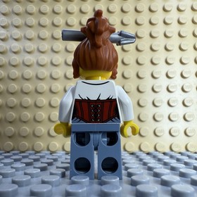 LEGO Monster Fighters: Ann Lee (mof002) Minifigure 9467 9462