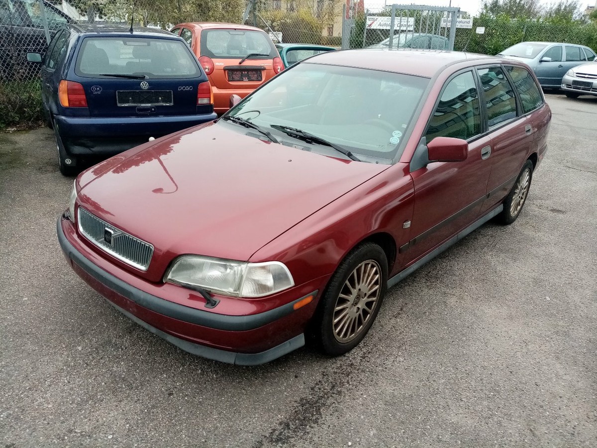 Volvo v40 1997