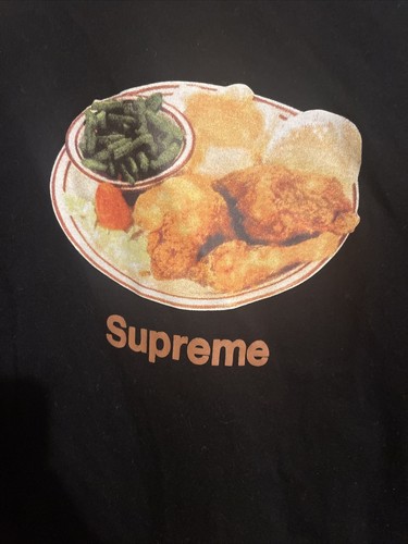 Authentisches T-Shirt Supreme Chicken Dinner Herren Größe Small schwarz gebratenes Hühnchenfutter - Bild 2 von 3