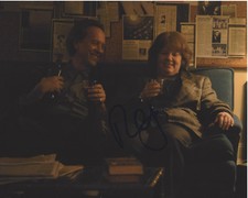 RICHARD E. GRANT SIGNED AUTHENTIC 'CAN YOU EVER FORGIVE ME?' 8x10 PHOTO w/COA