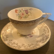 Teacup And Saucer Set Unbranded Cream Color Floral Design With Gold Trim D10