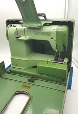 Ancienne Machine à coudre ELNA portable vintage SWISS Tavaro SA Genève 125/130 V