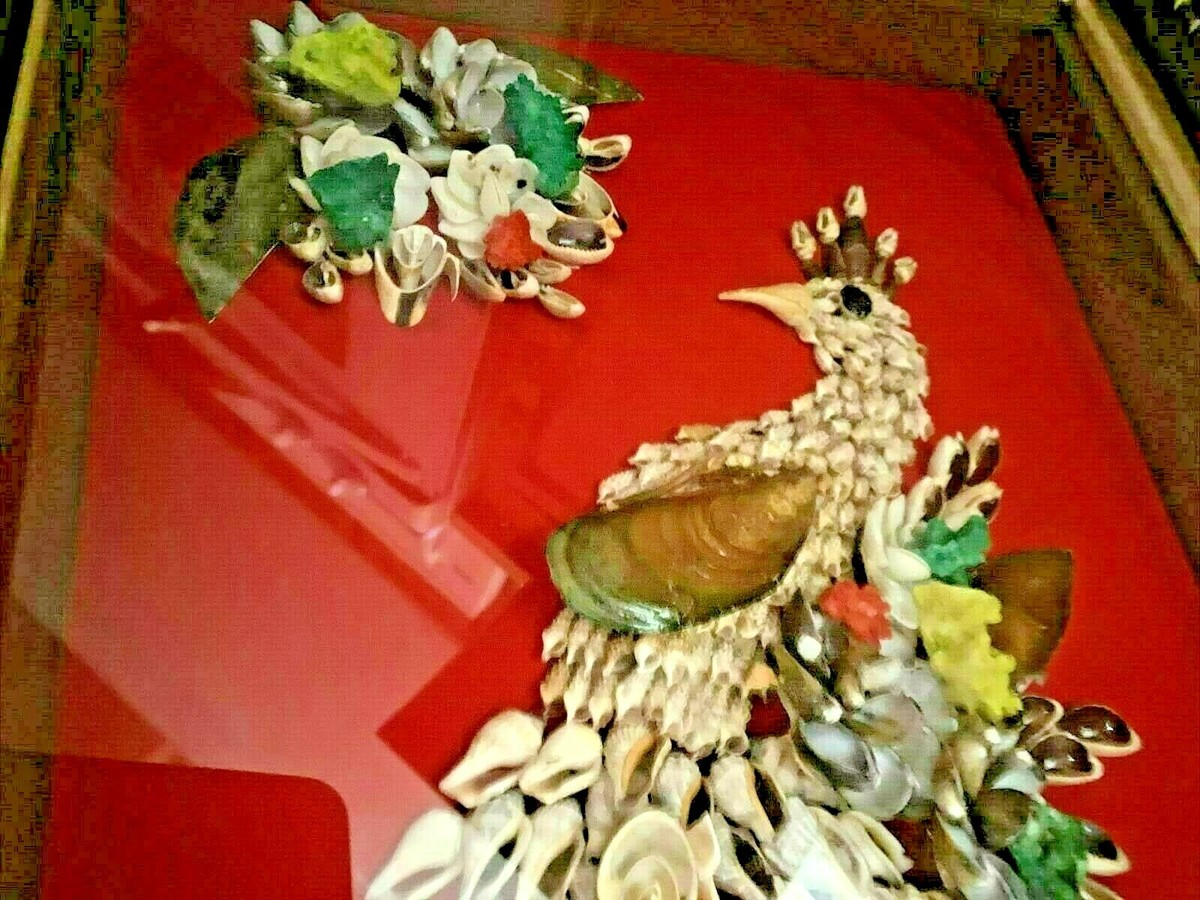 RARE - 60's Vintage PEACOCK ORIGINAL Folk Art Shadow Box