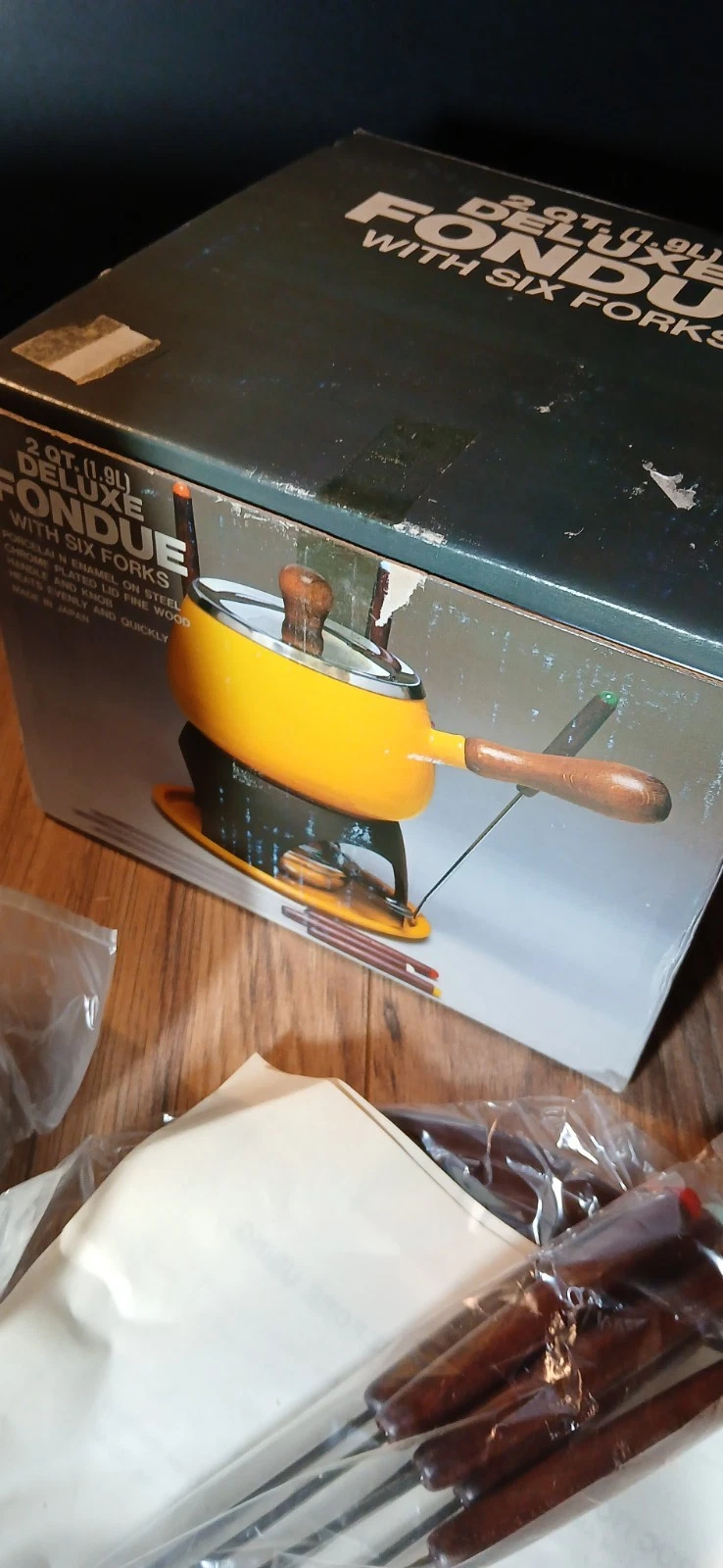 New Opened Box 2qt Fondue Set Brown
Opens in a new window or tab