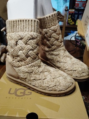 UGG Australia Woman's W Isla 1008840 W / HOTM Size 6 ...