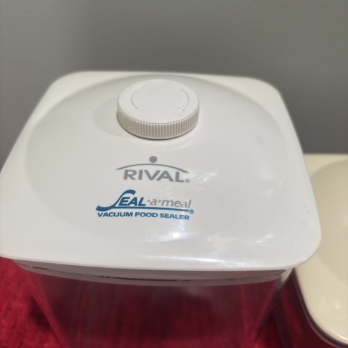 2 - Rival Canisters w/ Lids Seal A Meal Vacuum Sealer Containers - Picture 3 of 10