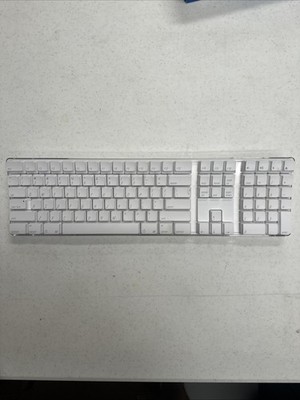 Apple A1016 Wireless Full Size Keyboard White Tested - NOT WORKING / FOR PARTS