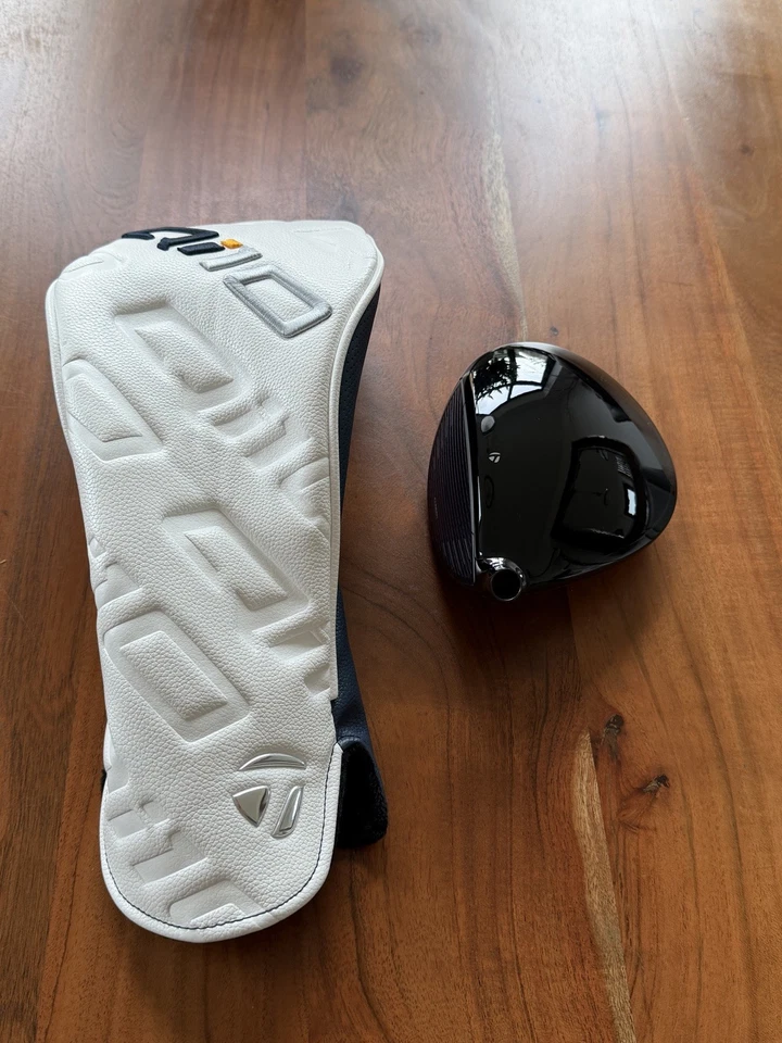 TaylorMade Qi10 10.5 Degree Driver (Head Only) + Headcover - New . - Image 2 of 4
