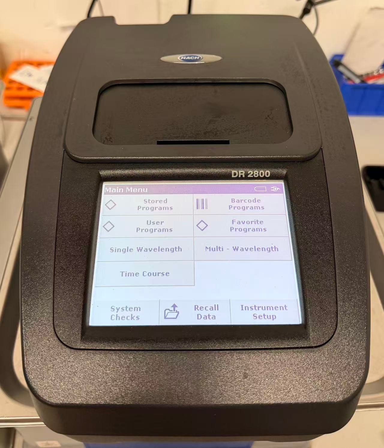 HACH DR2800 Spectrophotometer with battery, power cord, accessories, Calibrated