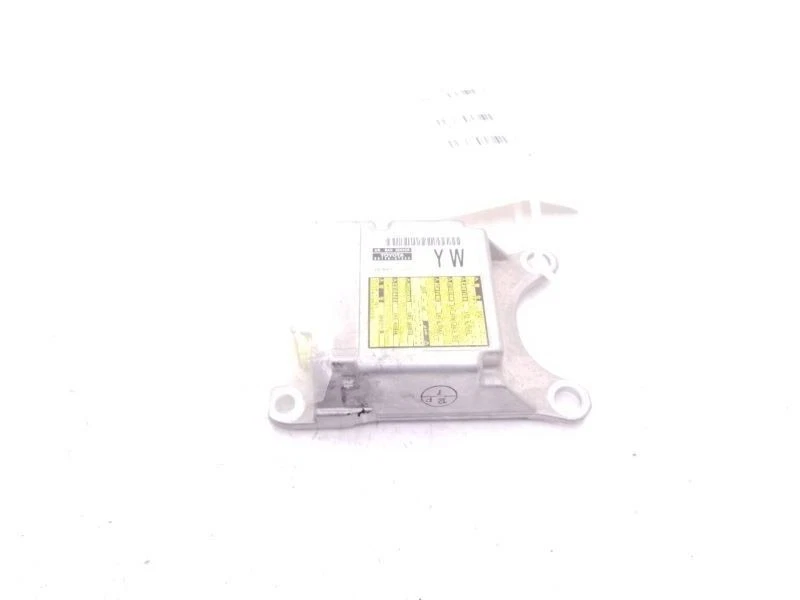 Toyota Prius V Three 2013 1,8 L tracción delantera con airbag módulo de control electrónico ECM  Foto 3 de 4